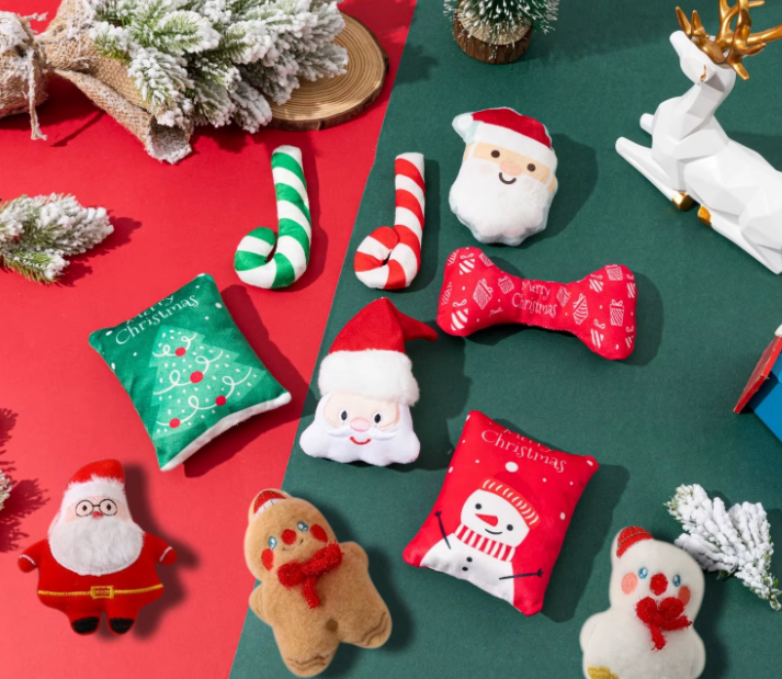 🎁 A Purr-fectly Merry Christmas: Celebrate the Season with Whiskers and Wags